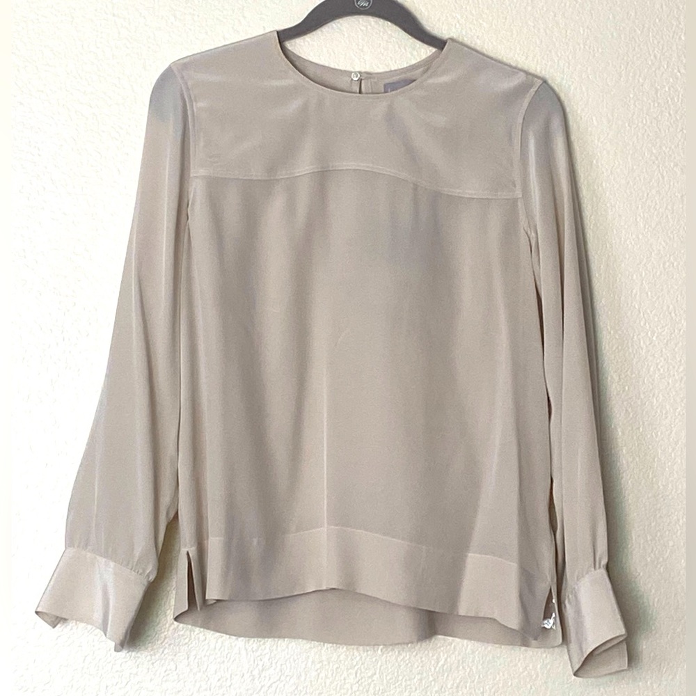 Everlane 100% Silk long sleeve blouse. Brand new with tag.